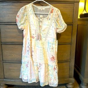 NEW Penelope Rose Medium Print Tie Front Dress